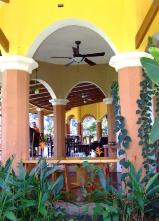 breakfast area/Cafe Arches